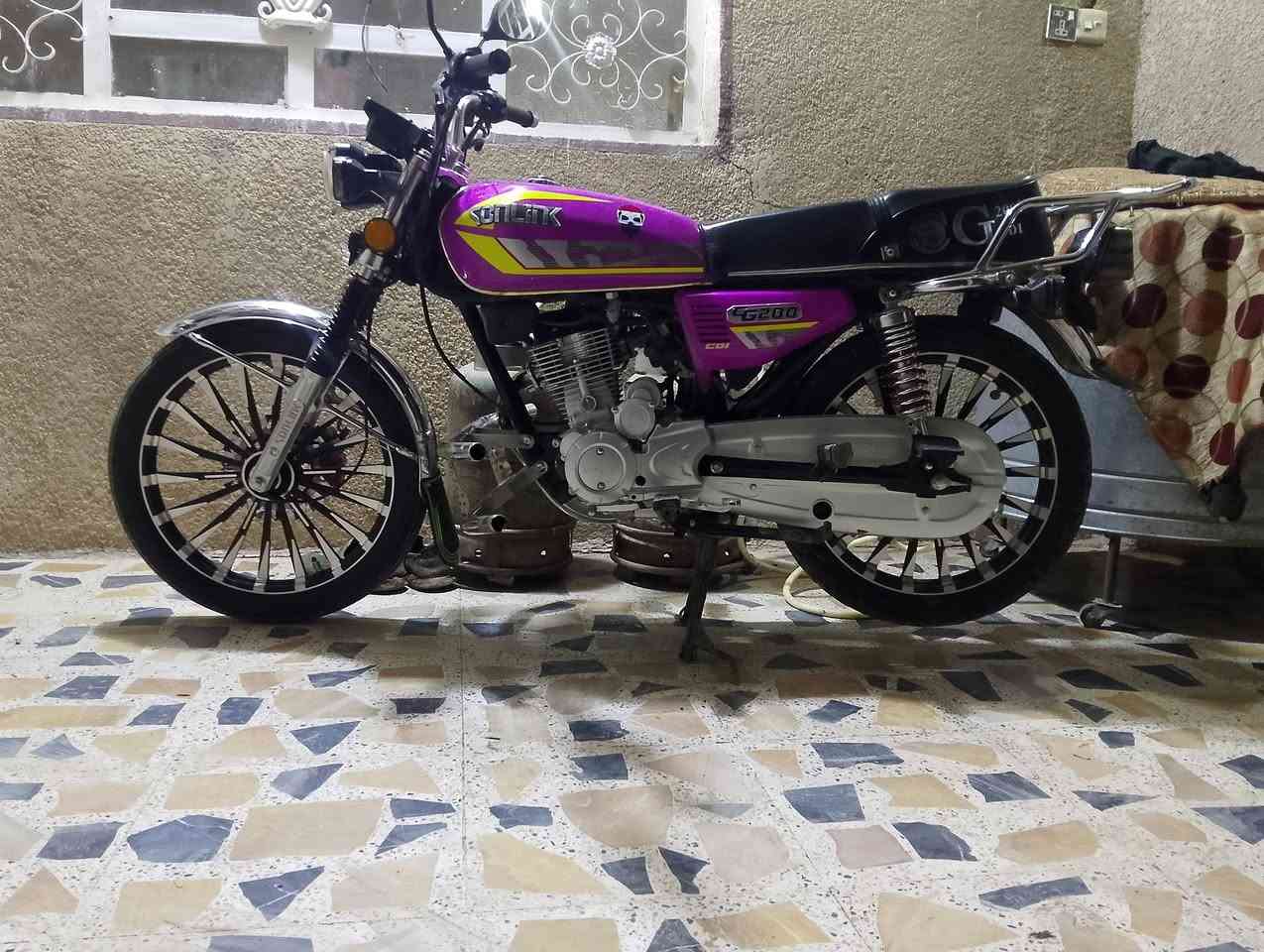 السلام عليكم اخوان
دراجه سافان موديل 2025 لون مميز🩷
دراجه مكينه شعله معدل خير من الله ورقه كارتونيه وحده مكفوله من كلشي مانقصهه برغي كفاله عامه  مكينه 200 ماشيه 3000(السعر 780 وبيهه مجال للطيبين) 
العنوان ديالى جديده الشط 
الاستفسار ***********
