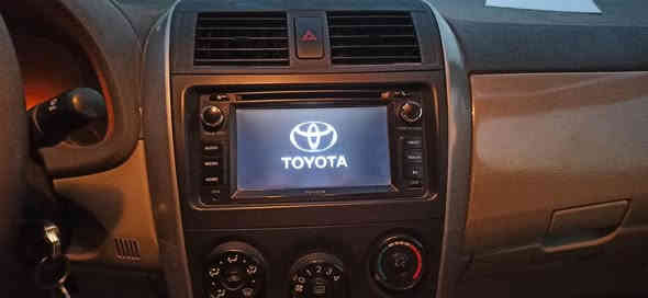 شاشة كورلا بلادية بلوتوث ااسعر ٦٠ الف
