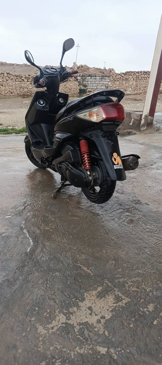 السلام عليكم من رخصه الادمن
دراجه سكنس فحل نوزن موديل 2002 للبيع 

دراجه كلشي بي بلادي مكفوله من كلشي ما عدا 

كيج بنزين ما يشتغل

تفاصيل اكثر خاص مفتوح 

***********
