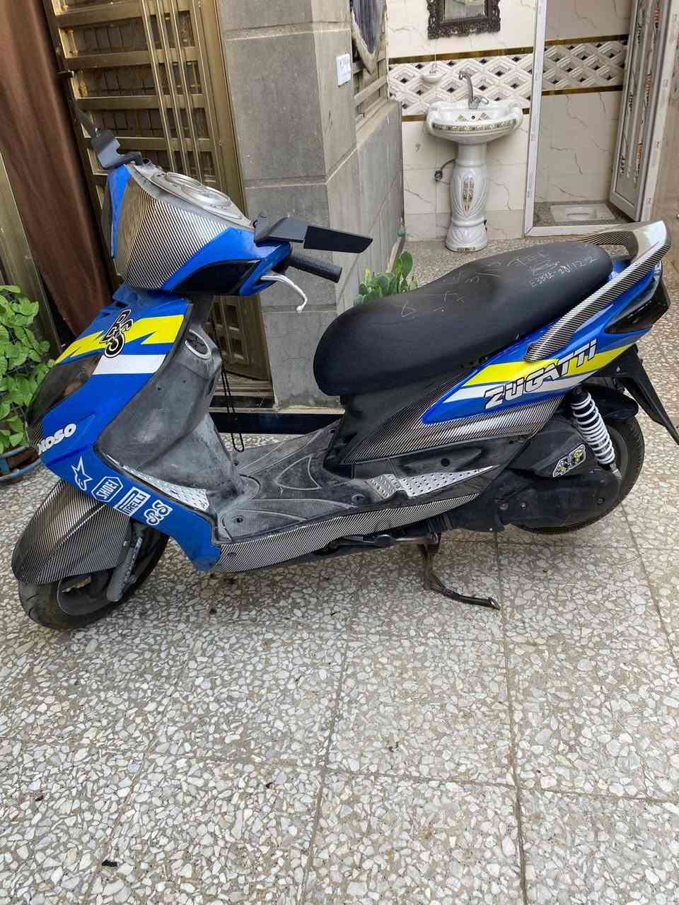سكنس فحل نوزل خطين دراجه جديدة مكينه مكفوله انطي ضمان بيها كفرات اصلي موشم لجماليه سعرها 650 مكاني بغداد شراي اتصل***********

