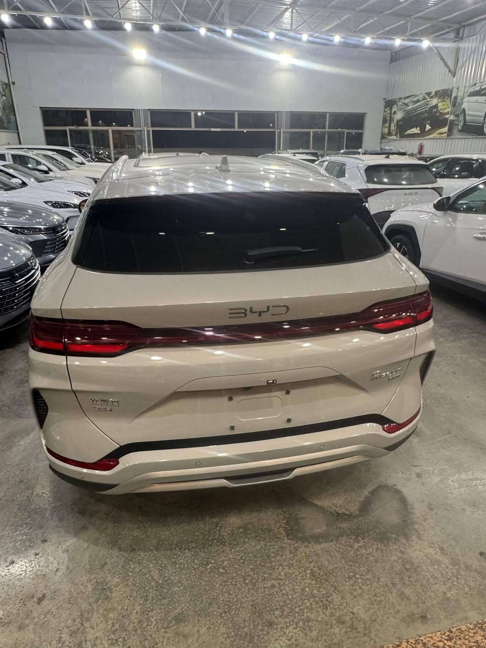 سونك بلاس كامل ملحقات لون اسمنتي المميز
شركة تاج الدين لتجاره السيارات🚗✅
--
نتعامل ( بيع - شراء - مراوس - تسليم فوري )
--
للاستفسار يرجى الاتصال على الارقام الاتية 
☎️ مدير المبيعات ***********.***********
السعر 
عنوان الشركة📍.. بغداد - معارض البياع الشارع الاول
شركه تاج الدين لتجاره السيارات
