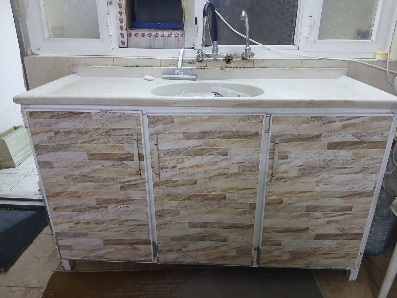 كاونتر للبيع ثلاث قطع
ستة ابواب مع ملحق وسنك


**إذا كنت صاحب هذا الإعلان وتريد حذفه لأي سبب، رجاءا أرسل رسالة إلى الدعم الفني**