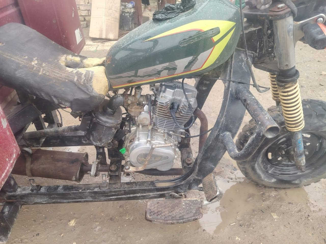 سلام عليكم ستوته دايوان للبيع موديل 2019كهربايات كله شغاله مكينه برغي مامفتوح بيه ستوته خير من الله اوراق موجودة السعر 900او بيه مجال رقمي واتساب رصيد ***********
