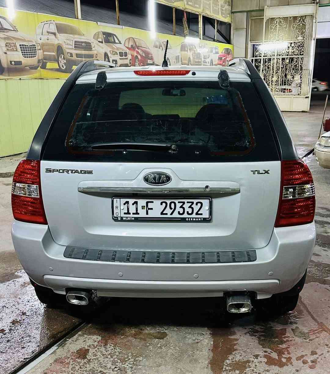 السلام عليكم من رخصت الدمن المحترم  كيه سبورتج خاليجيه  مديل 2007 سياره مكفوله من ضربه وتبديل قطعتين صبغ فقط اثر جراد مكينه الفين سياره كل نقص مابيهه سياره بسمي. بغداد مكان السياره بغداد السعر.  1005 بيهه شي بصيط    ***********.
