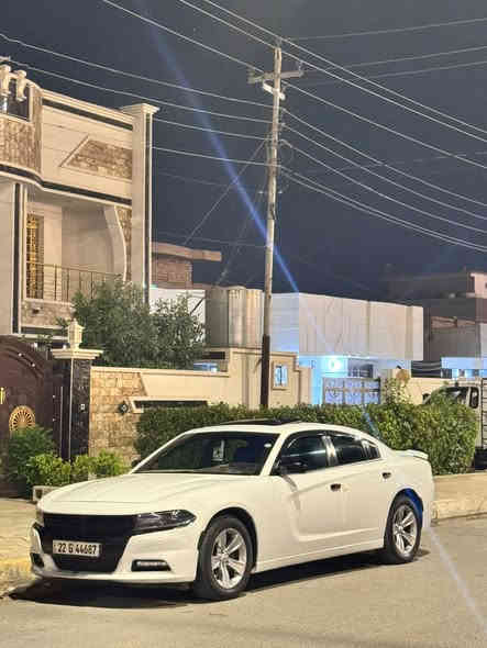 السلام عليكم للبيع سيارة نوع دوج جارجر موديل 2017
رالي بلاس سياره فول موصفات 

1- رادار جانبي 

2 حساسات خلفيه 

3 شفتات ستيرن 

4 شاشة جبيرة 

5-فتحة سقف

6-محرك 3.600

7-دمام

سيارة بيها هواي موصفات معروفه موصفات رالي 

سيارة مكفوله كلين تايتل بيه طارف جاملغ تعديل بارد بسيط 

مكان السيارة الانبار الفلوجة 
السعر 235
 ***********
