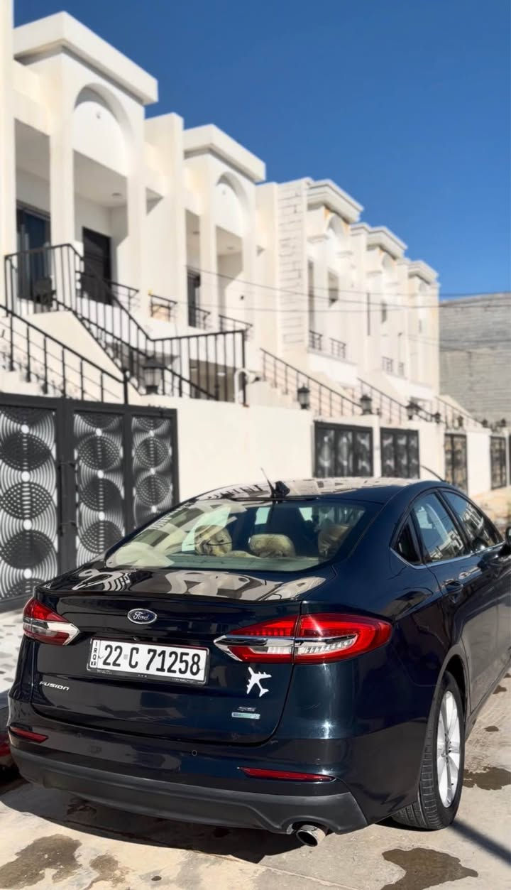 فۆرت فیوژن مۆدیل 2020 مەکینە 1.5 واتا 15 تۆربۆیە سەیارەکە 84km رۆشتوە زۆر پاکە و سەیارەکە هیج دەعمێکی نیە سەنەوی تا 2027 تازەیە هەزە و رەقەمی تازەیە هیج مەسروفێکی نیە بەشەرت تەحویل و غەرامە
ژ•م *********** كركوك, العراق
