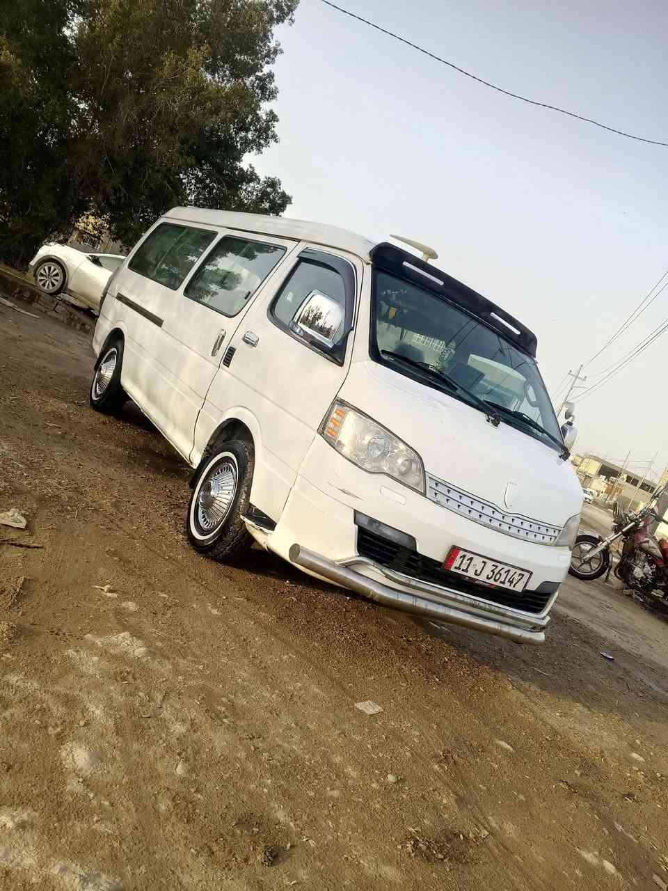 ***********
جمبي H1موديل ٢٠١٥ السياره كفاله بيها فقط صبغ بالذيل.  واضح بالصور.  كير مكينه بالكارتون  حداديه تخم تاير صدر  دوشمه كاعيه وتنته وكشنات. نضيفه جدا   رقم بغداد دولي سنويه لل٣٠ بحث وصل خط جدد. مصفره من كلشي 
مكاني بابل. الحصوه
