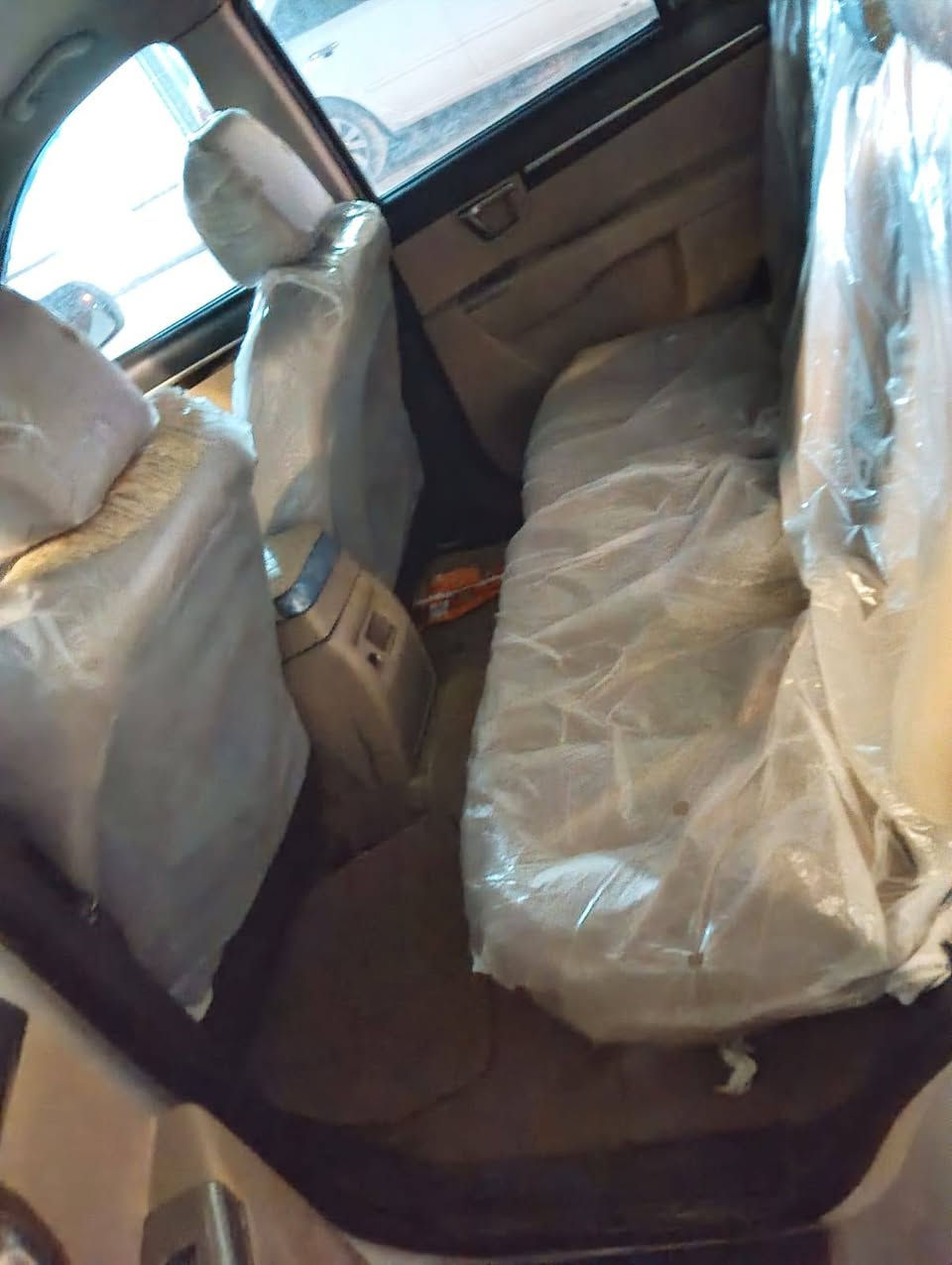 السلام عليكم
سنتافي ٢٠١٢ للبيع
سياره جديده مكينه ٦ سلندر
صبغ عام
رقم بغداد
رقم صاحب السياره
***********
مكان سياره كربلاء
