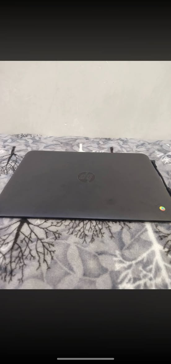 السلام عليكم لابتوب hp يشغل تواصل اجتماعي وأهمها اليوتيوب وبي برامج آخرى

نضيف كلش الجهاز

كيبورد عربي انكليزي  مع شاحنة وماوس وماوس باد

بي هاي المنافذ كدامكم ومنفد سماعة 

شاشة حجم 14 توصل تشغل يوتيوب 1080 مناسبة للمشاهدة

ذاكرة 16 رام 4

السعر 65 بدون عملة قفل *********** اتصال أو واتساب
