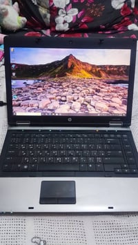 لابتوب للبيع يستخدم للدراسة و البرامج الهندسية  مواصفات داخل الصور للت...