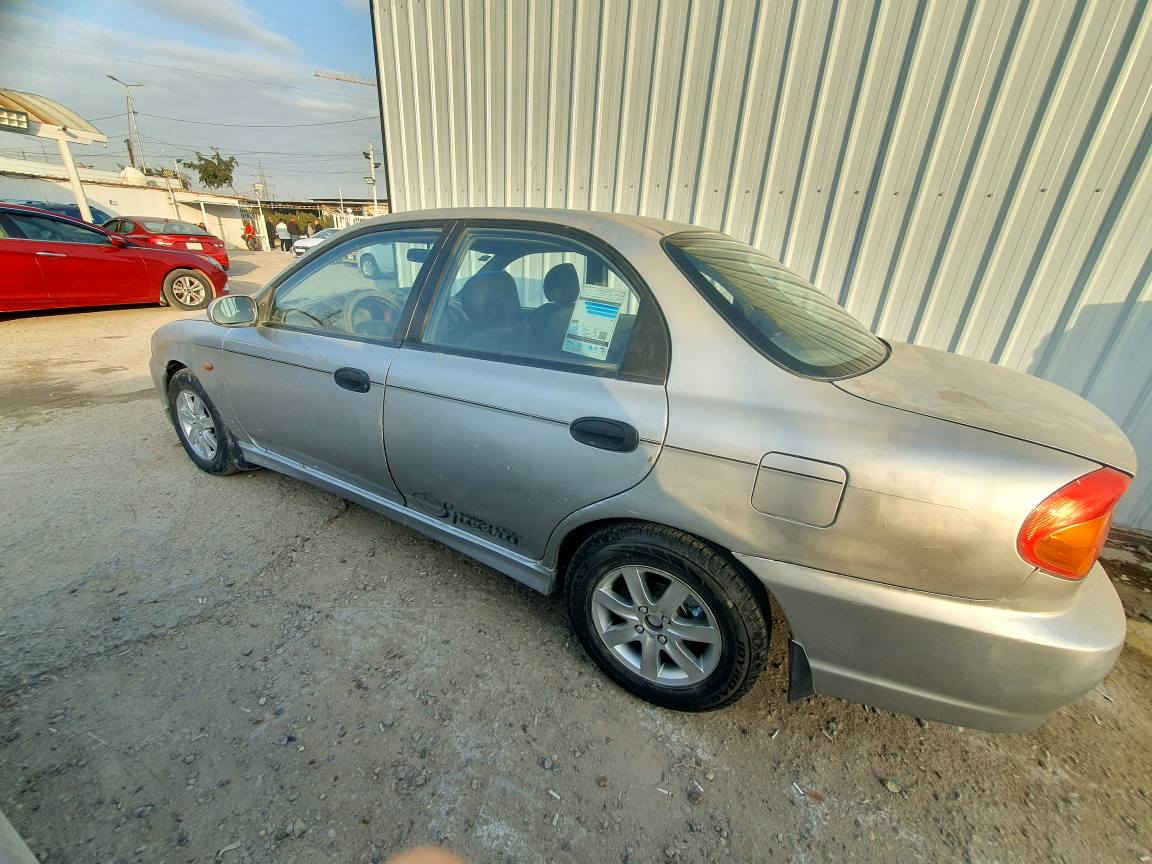 كيا سبكترا موديل ٢٠٠٠ محرك مسكر ١٦٠٠ قبل سنه مجفت والكير اوتوماتيك وحالته جيده والحداديه ٥٠% وتحتاج ملاحظات بالكهربائيات والاطارات جيده ونظيفه والسعر ٤٢ ورقه وبها مجال للطيبين .
العنوان بغداد التاجي 
اتصل على *********** واتساب الفلوجة, الأنبار
