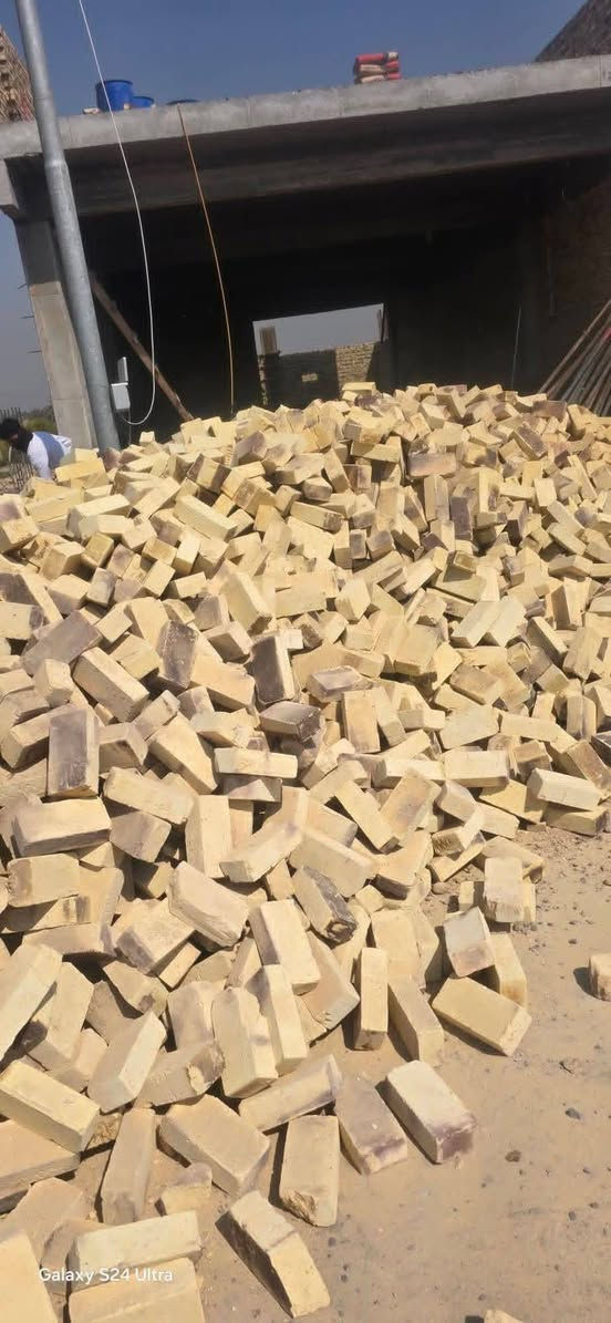 يتوفر لدينا طابوك درجه اولى معامل الطابو والسماوه  لون قالب قوه اوعدد طابوكه ماصايره للاتصال والاستفسار على الرقم التالي ***********
