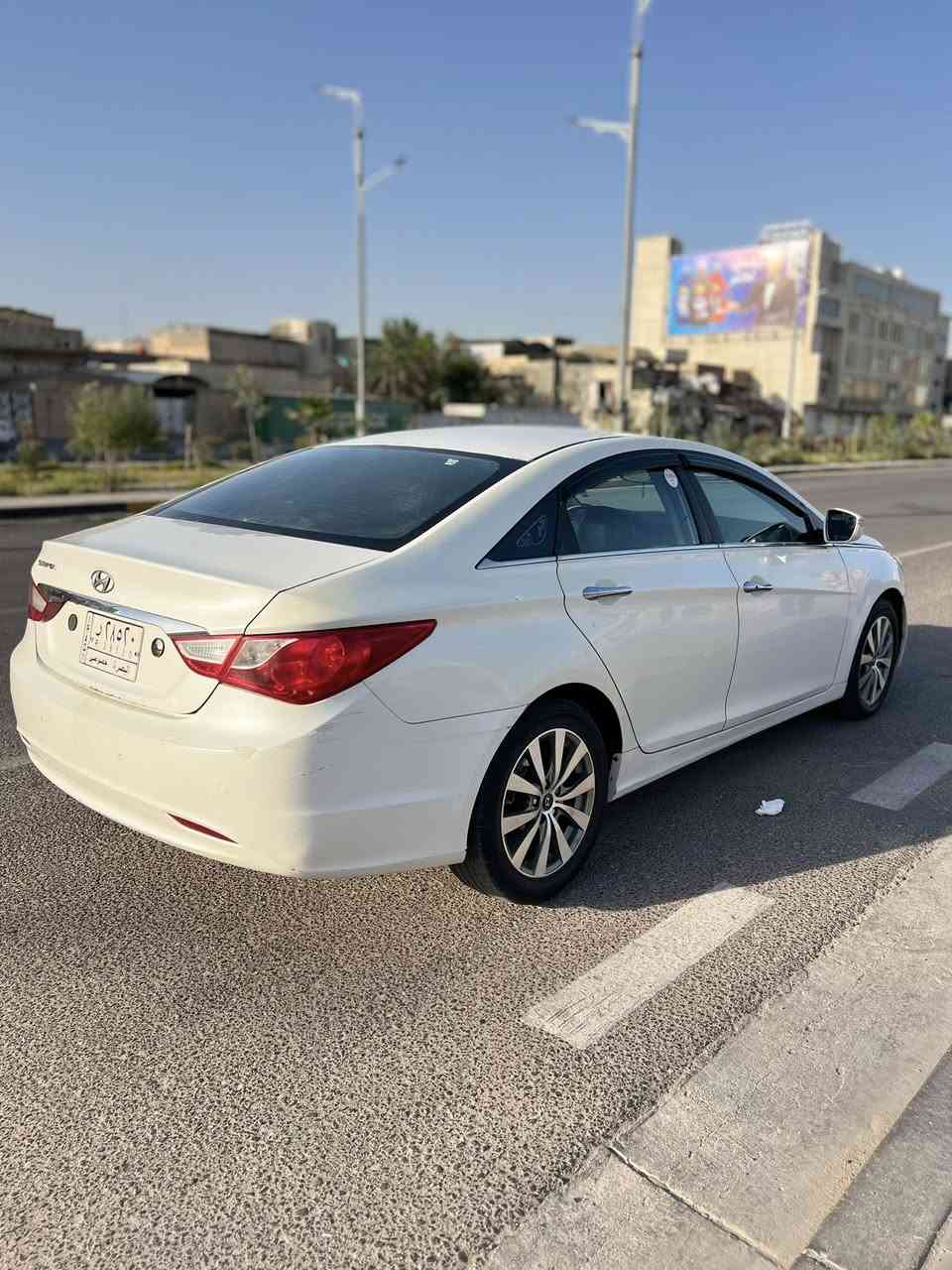 السلام عليكم
سوناتا وارد كوري 2014
مامكفولة من الصبغ بيه فقط تبديل جمالق خلفي 
والباقي كفالة من الضربة والتبديل
تبريد منضومة جديدة بارد بمعنى الكلمة
محرك بالكفالة مبدلة بيدي
بالنسبة للگير ينراد تبديل تورباين
السيارة بصمة وغرفتها نضيفة جدا
تاير وويل جديد
سنوية لل2027 
سعر (108 )بيها مجال بسيط 
رقم (***********) تصل وتدلل
