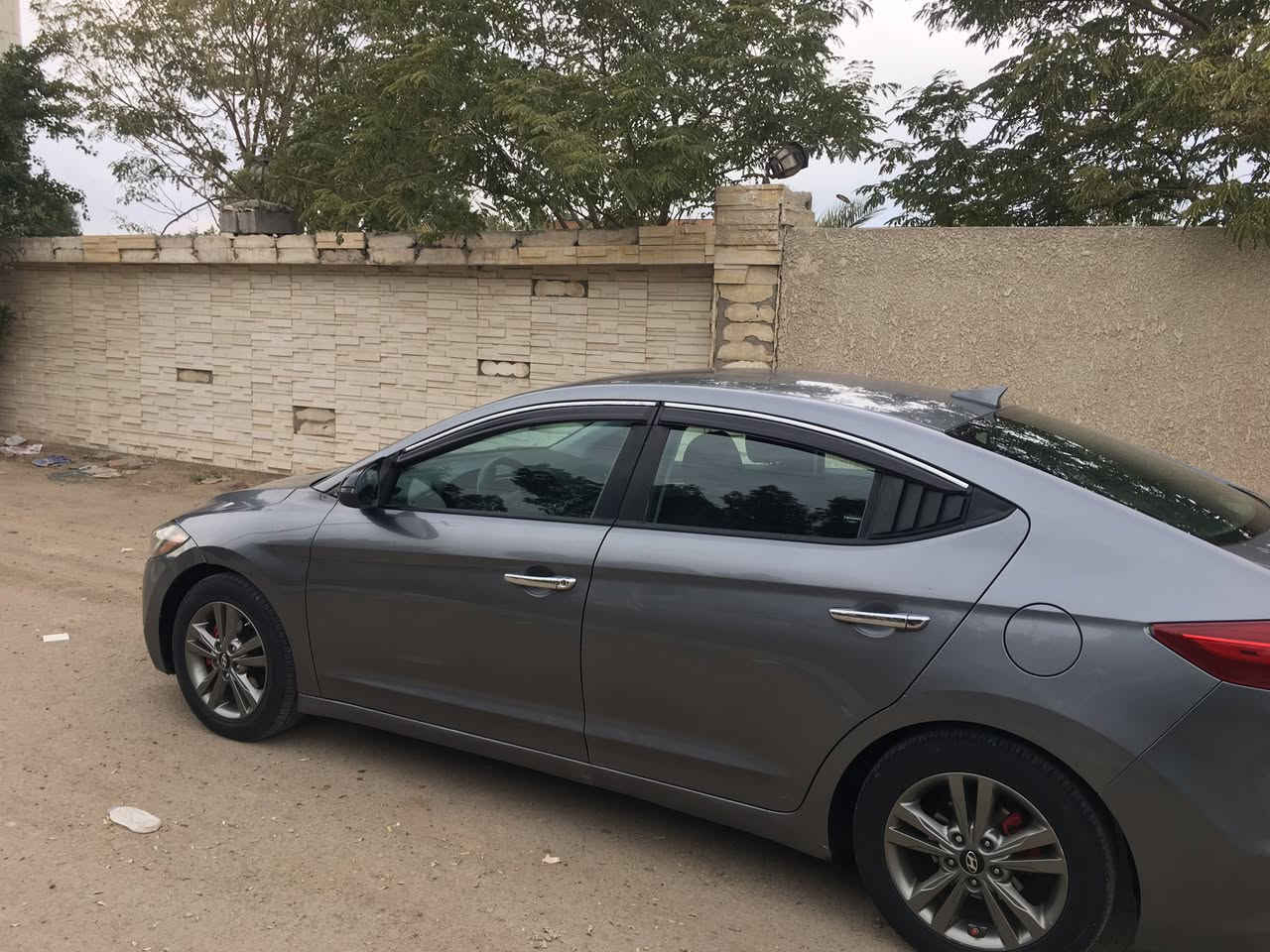 السلام عليكم 
النترا 2018 وارد امريكي حادث جاملغ وبنيد بدون دواخل وبيه صبغ خمس قطع 
محرك 2000دوش كير  Atm تبريد صدر ممتازات سياره جاهزه كل نقص مابيه رقم بغداد الجديد
السعر 115$ وبيه مجال 
الإتصال ***********
