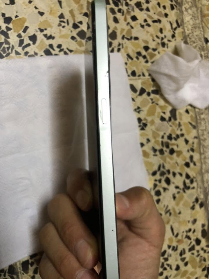 السلام عليكم ريلميc35مبدل شاشه وبطاريه اصليات مال شركه بطاريه ضخمه 5000 ملي امبير الشحنه الكامله تمشيك24 ساعه 
شاشه حجم٨.1انج
استخدام متواصل لون الضهر اسود ولون الحوافي والاطار مال كامرات اخضر 
عيب الجهاز فطر بل ضهر من الاسفل ميبين 
سعر الجهاز100الف اذا تتعامل لاتدوخني وتعب نفسك وتخابر
الرقم***********
