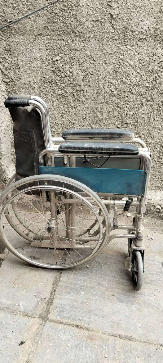 كراسي للبيع مختلفات الشكل/السعر خاص/


**إذا كنت صاحب هذا الإعلان وتريد حذفه لأي سبب، رجاءا أرسل رسالة إلى الدعم الفني**