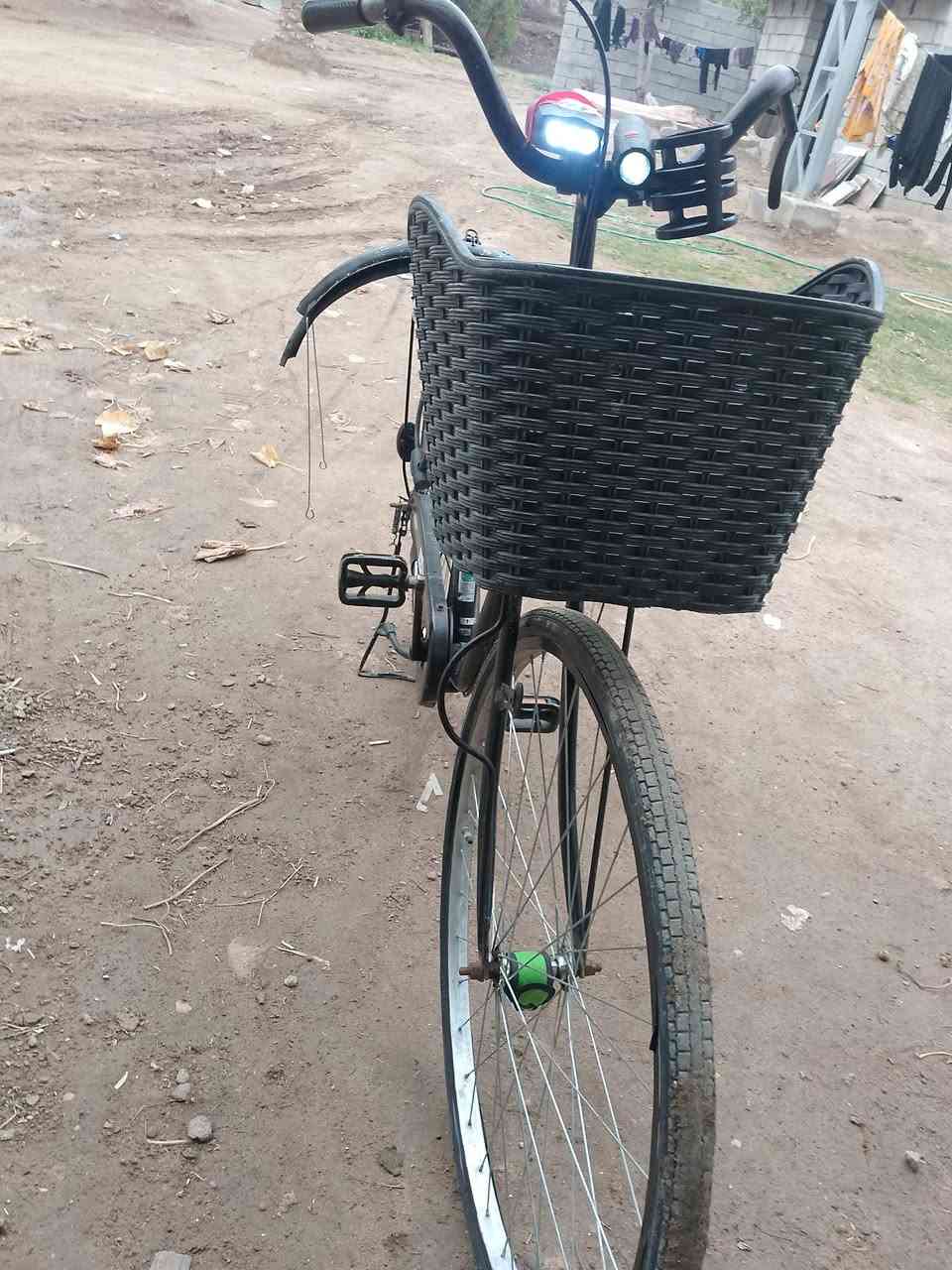 بايسكل للبيع حجم 27موديل 2022كفاله عامه بس جاملاغات مزلغات سعر 100وبيه مجال قليل  عنواني وأسط دبوني


**إذا كنت صاحب هذا الإعلان وتريد حذفه لأي سبب، رجاءا أرسل رسالة إلى الدعم الفني**