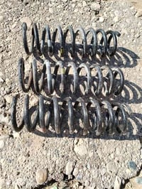 يوجد لدي لويات خلفيه مال افانتي انترا 2010 شكل مغدس مع اطارات للبيع ال...