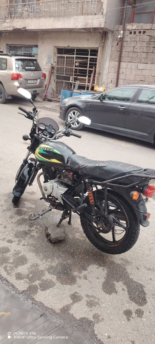 سلام عليكم دراجه بوكسر اكلاسك  موديل 21مرقمه رقم ديالى دراجه اي نقص مابيه السعر مليون500وبيه مجال رقم ***********الثاني***********
