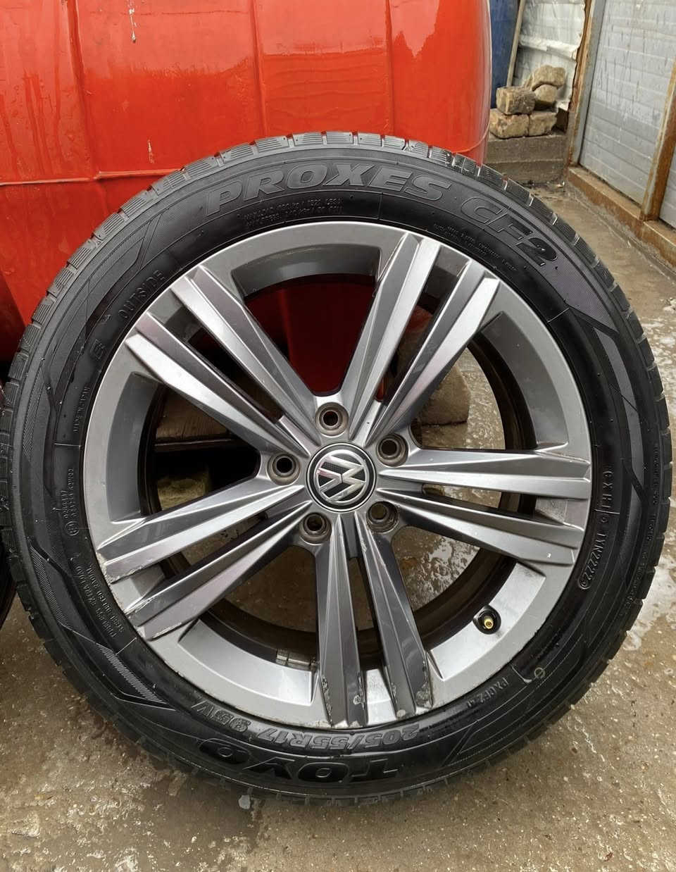 ويل تخم ١٧ R lineبدون تصليح تايرات ياباني تخم نظافه ٩٠٪؜للبيع ب٣٥٠ الف ***********
