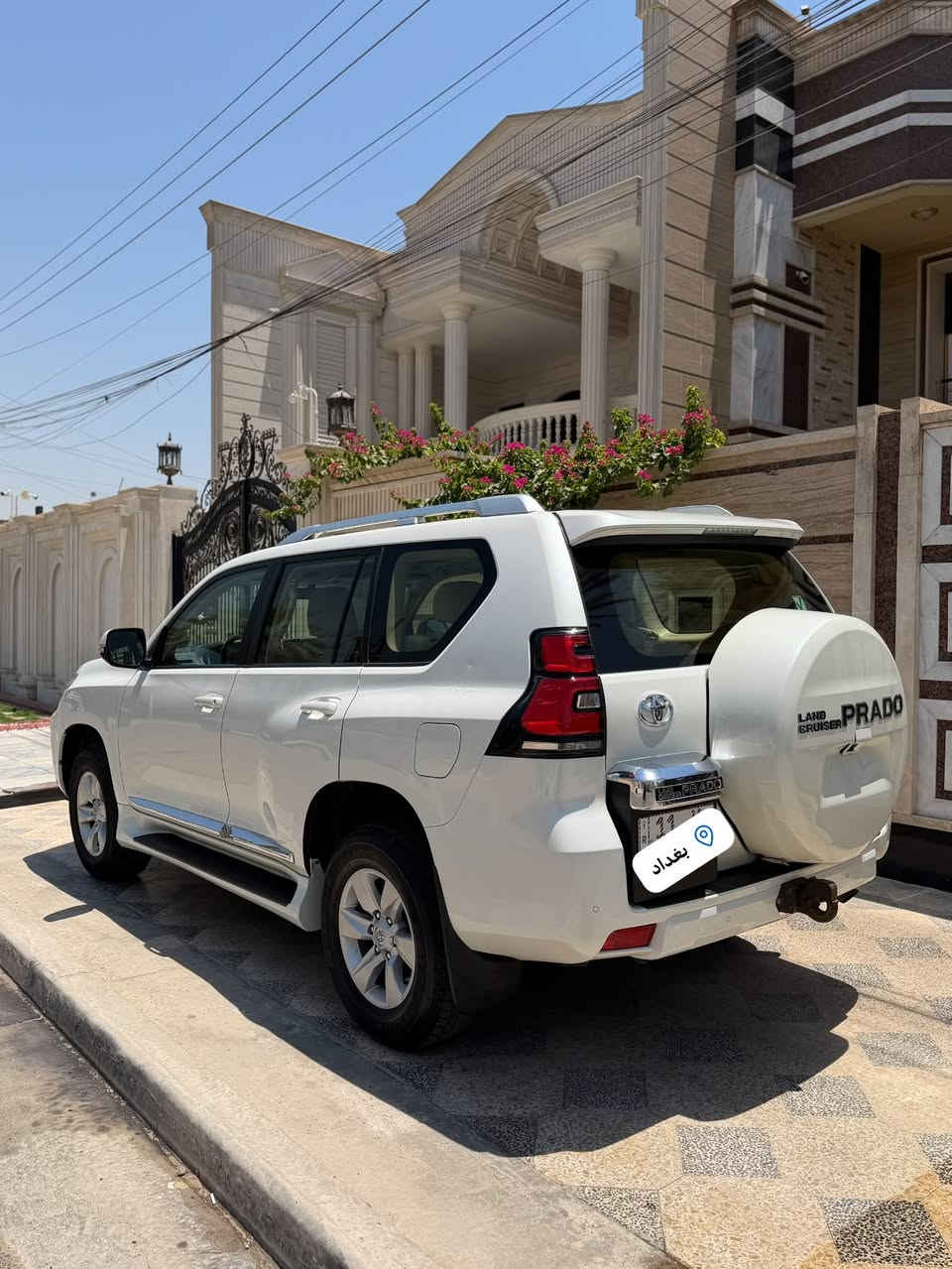السلام عليكم ..
🚘 تويوتا برادو 2018 (V6) - خليجي TXL للبيع 🚘
المواصفات والتفاصيل:
 الموديل: 2018
 الفئة: خليجي TXL
 المحرك: 6 سلندر (V6) 
 المسافة المقطوعة: 89,000 كم فقط (ممشى حقيقي)
 الرقم: بغداد والسنوية بإسمي (تحويل مباشر)
سبير تعليك 
كير ومكينه كفاله خير من الله
تبريد ثلج مناقصها برغي جاهزه السياره
شرط تراي وفحص وين متريد 
استخدام شخصي السياره

 السيارة مكفولة كفالة عامة من الصبغ والتبديل.
 بيها فقط (3 أماكن) تعديل بارد 

المواصفات الداخلية والكماليات:
 بصمة تشغيل + بصمة أبواب
 فتحة سقف (سلايد روف)
 وباقي مواصفات الـ TXL المعروفة 

 📍 العنوان / : بغداد - السيدية
 💰 السعر: 333 ورقة ($33,300) وبيه مجال للشراي
 📞 للاستفسار والتواصل: ***********
