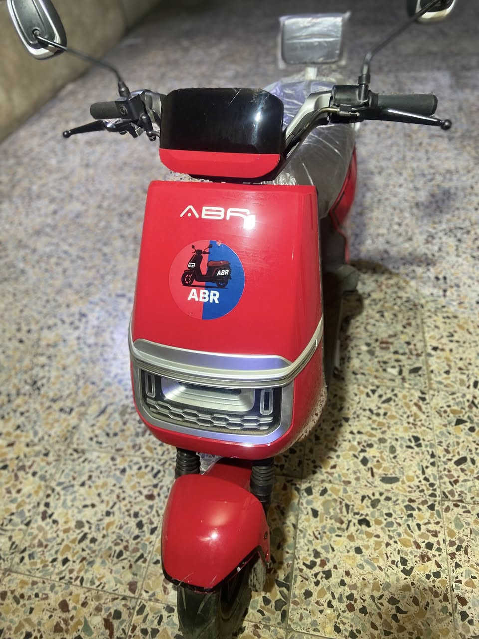 سعرها ٦٨٠ وبيها مجال قليل مكاني بغداد حي العامل رقمي 
***********
