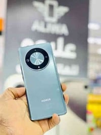 هونر X9b • ٢٥٦/١٢ • شروخ بالكاميرا
