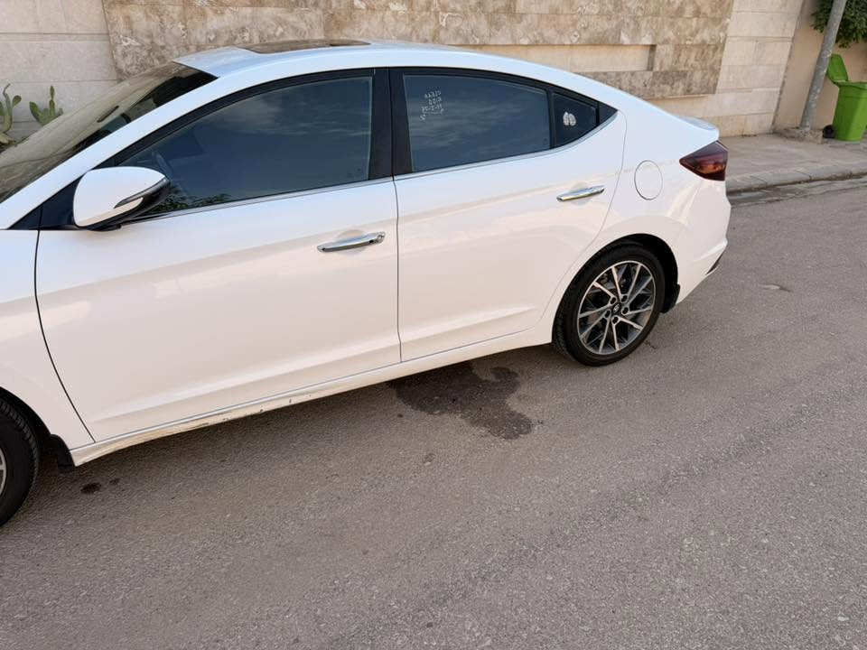 الانترا خليجي 1/1
2020 ماشيه140k

فول مواصفات  
***********تواصل

