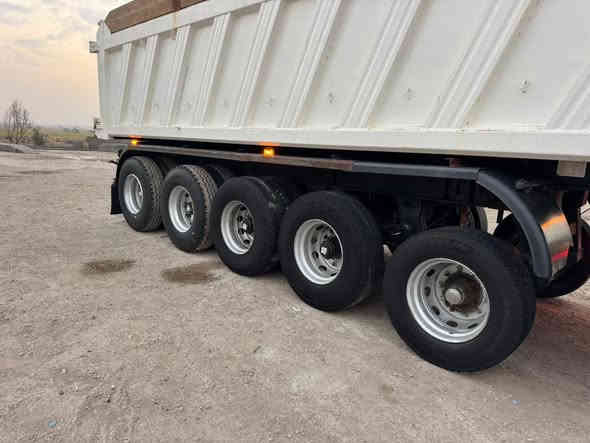 السلام عليكم للبيع عرابنه قلاب ماكنيسان 5محاور للستفسارأكثر اتصال على لرقم *********** لاحد يراسلني مكلف بل نشر بلا زحمه
