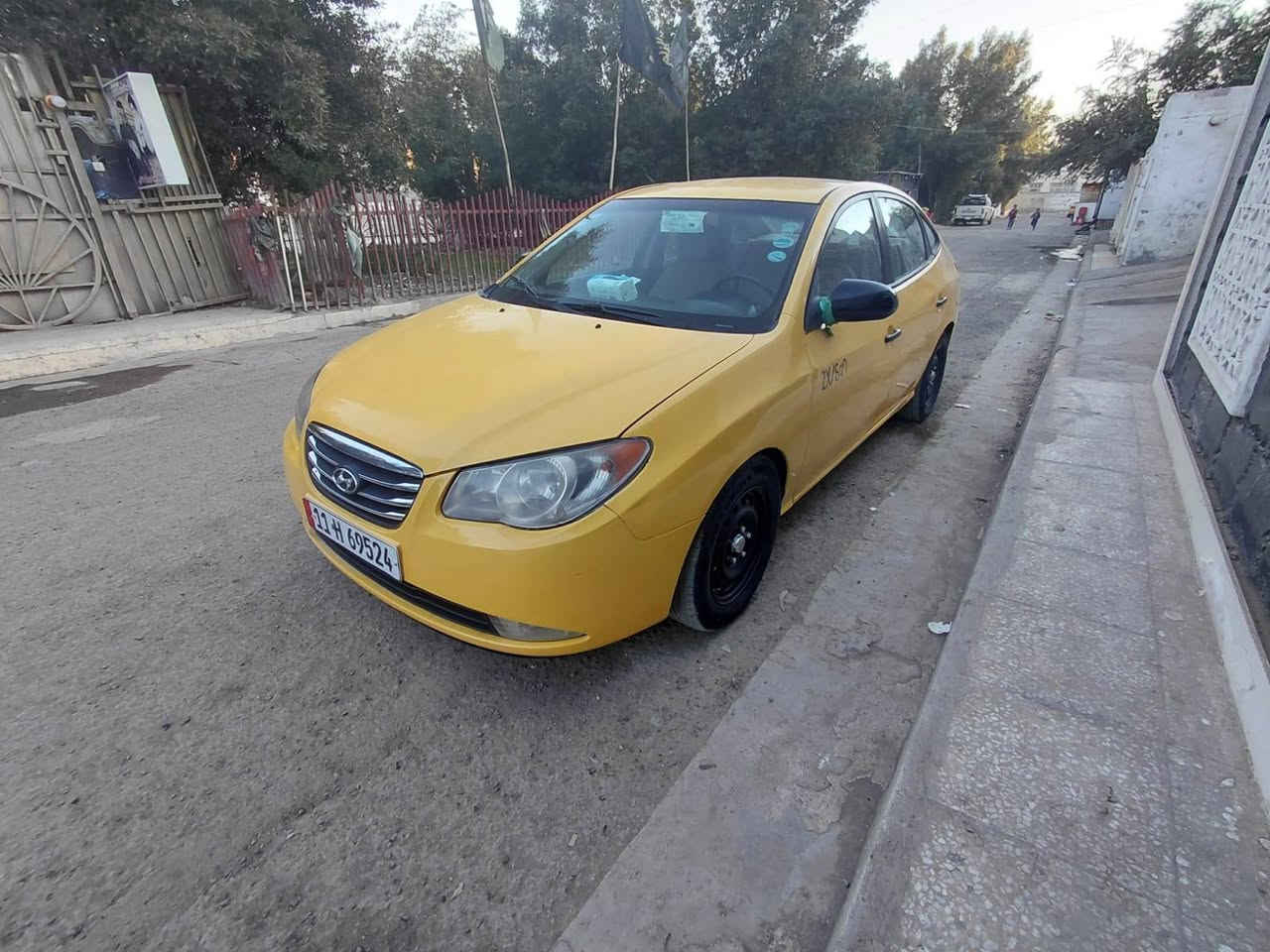 سلام عليكم الانتره 2010وارد امريكي حادث  بنيد دواخل 
رقم بغداددولي مشروع وطني سنويه مجددا  مصفره  غرامات صدر جديد 
حجم محرك 2000مكفول من تنقيص و تبخير
تبريد شغال ثلج + تخم تاير جديد 

محرك 2000دوش  
العنوان بغداد السعر ( 85بيه مجال البسيط الشراي 
رقم هاتف ***********
