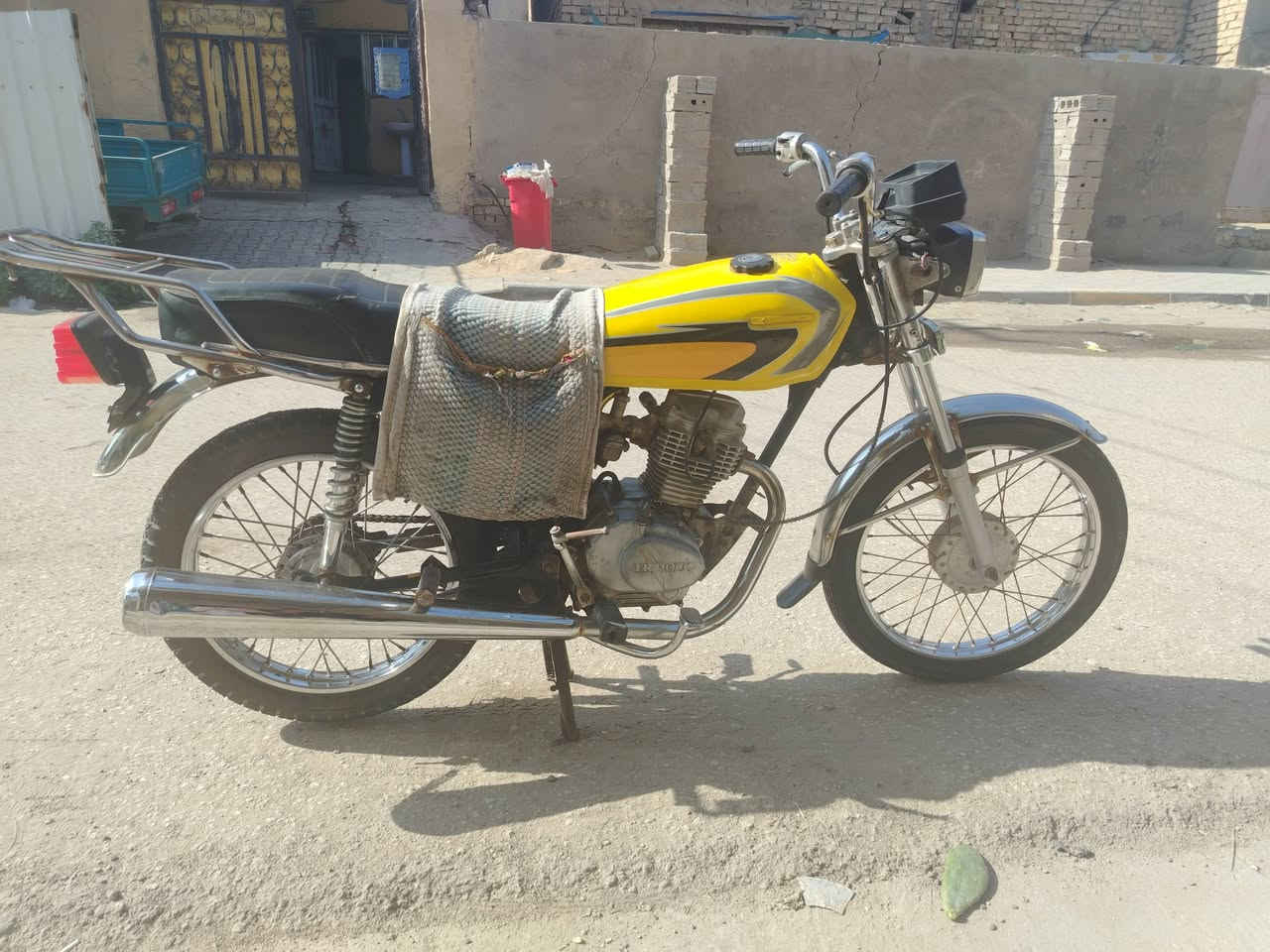 اربعه كير يراني اصلي كلك كلك مكفوله محركها لا دخان ولا نضوح شلعه فول السعر 275قفل ***********
