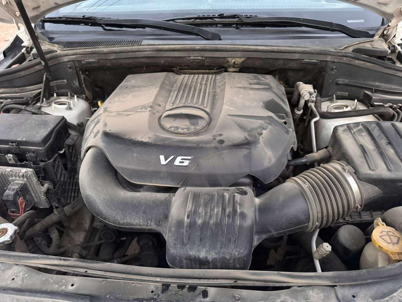 السلام عليكم ورحمة الله وبركاته
جيب وارد امريكي 2015

الحادث بنيد وجاملغ أمريكا وبلعراق جاملغ ايمن 

كير محرك تبريد مكفول

شاشه كبيره وحساسات 

5 ويل كب

منظومة زنون اصليه

محرك   V6

بصمة تشغيل ابواب وصندوك كهرباء

فوك تحكمات وانظمة قياده شفتات

السياره بسمي  سنويه
السعر 175 وبيهه مجال
للتواصل ***********
العنوان الدوره هوررجب قرب السريع الجديد بغداد, العراق
