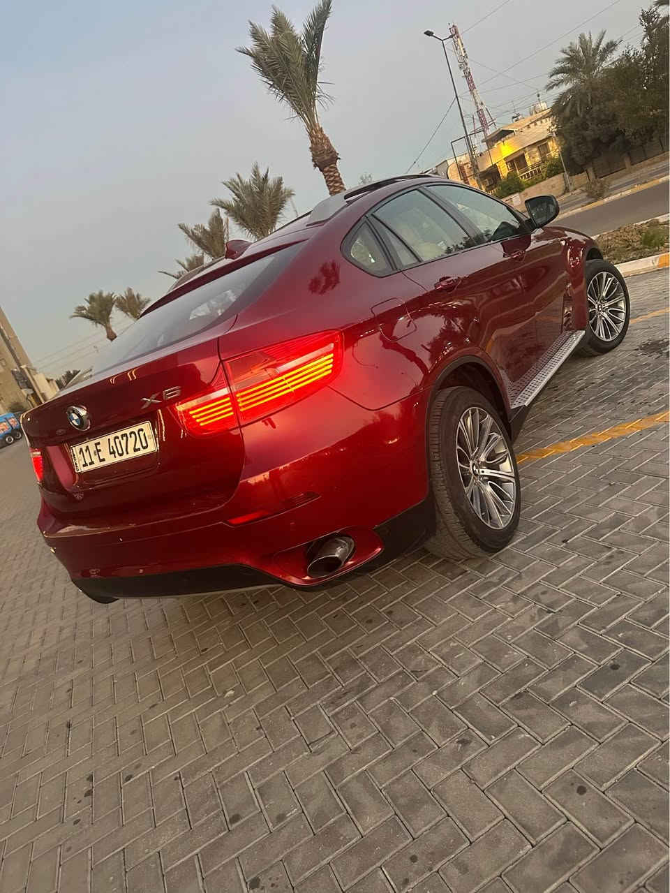 بي ام دبيلو  اكس 6 موديل 2009 فول مواصفات مكينه 3600 تون تيربو بدون اعطال جاملات إماميه و دعاميتين بدون ضربه فقط صبغ 
سياره فول مواصفات 
فتحه 
بصمه ابواب 
بصمه تشغيل 
كشنات جلد 
تدفئه كشنات 
مساج كشنات 
بردات خلفيه 
كامره خلفيه 360 درجه 
حساسات امامي 
حساسات خلفي 
زنون بلادي 
مكان السياره بغداد حي الجهاد السعر 113 وبيها مجال *********** Colombo, Sri Lanka
