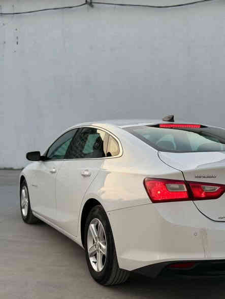 يا الله 
ماليبو 2024 حادث دعاميه فقط 
فئة :Ls
محرك :1500 تيربو 
عداد المشي :27 الف 
مواصفات :
1_بصمة
2_شاشه
3_حساسات شاشه
4_سايد بربك اوتو 
5_كامرة خلفية 
 6_اطفاء ذاتي عند التوقف 
7_رادار امامي خلفي 
8_كشافات 
9_فول تحكم ستيرن 
10_تنبيه خروج مسار 
11_قيادة ذاتيه 
12 _مانع انزلاق

السياره حادثها دعامية فقط ليبل واحد 
ويوجد كلير جاملغ امامي وباب جهة الصدر بدون حادث تصليخ خدوش فقط 

عنوان :الكاظمية جكوك 
السعر 133
الاستفسار :***********
