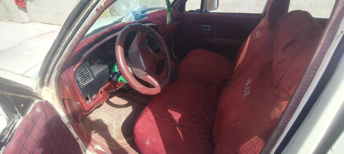 يالله سلام عليكم بيكم موديل 96 تحويل مباشر سيارة جاهزه حداديه بالباكيت تيارات برجستون بالباكيت مكينه كروسيدا حاويه  اكسن گير كلهن كفاله سياره بيها مكانات صبغ بسيطه للجماليه وبارد سعرها 55 وبيها مجال ***********
