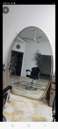 للبيع مستعجل سعره ٢٠٠. للاستفسار  ‭+٩٦٤ ٧٨٢ ٢٠٦ ٤٤٠٢‬