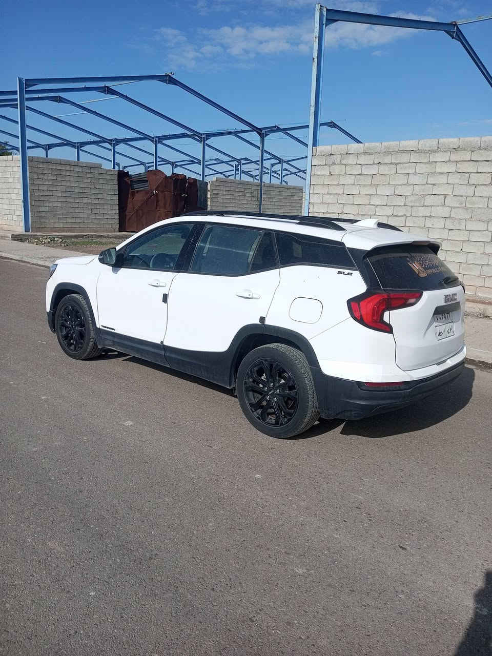 السلام عليكم. للبيع GMC تيران ٢٠٢٠فئه SLE.  مكينه ١٥٠٠ تيربو. بإسمي اربيل تحويل مباشر السعر ١٦٠موبايل *********** يوجد واتساب
