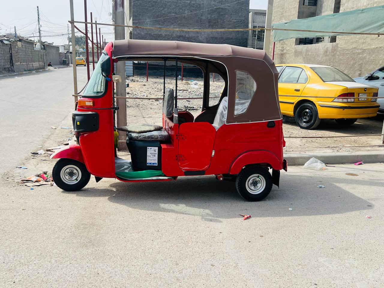 سلام عليكم تكتك للبيع ٢٢مكان ابو دشير كفاله عامه سعر 11 بيه مجال***********
