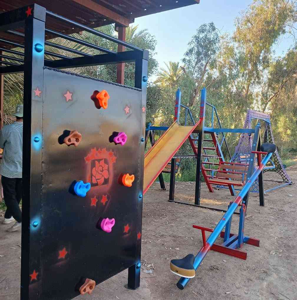 ✨ تنفيذنا يتكلم عن الجودة ✨
إذا عندك مزرعة، روضة أطفال، مدرسة، أو حتى بيت وتريد تضيف مساحة ألعاب آمنة وجميلة للأطفال، فهذا شغلنا.

✅ زحاليك
✅ مراجيح
✅ ألعاب توازن
✅ فرّارات
✅ مجمعات ألعاب متكاملة
✅ جلسات خارجية
✅ تنفيذ حسب المساحة والطلب

📍 نوفر التوصيل إلى جميع محافظات العراق.

📲 للحجز والاستفسار:
***********
راسلونا واتساب، وإن شاء الله ما نقصر وياكم.

#مزرعة #مدرسة #روضة #حديقة #لعب_أطفال #مراجيح #زحليكة #مجمع_ألعاب #حدادة
