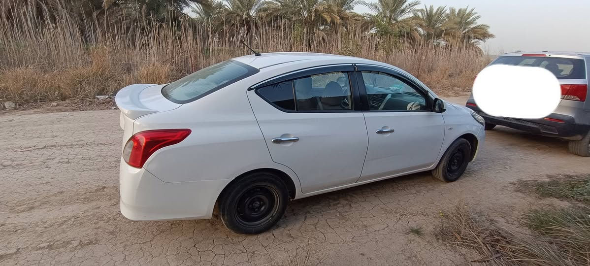 سلام عليكم  للبيع نيسان سني هندي بليته الزركه   موديل 2020
فقط جاملغ امامي مبدل اثر طخه بسيطه  بدون دواخل سياره كفاله والجاملغ مرفق بالصور الاصلي  مع السياره يعني يتعدل بارد ويرجع  للي حاب يرجع الاصلي 

سياره جاهزه حداديه تخم تاير جديد   رقم اربيل الدولي تريد مداور تريد وكاله موجود  السعر 105وبيه مجال بسيط  

الشراي يجي خاص او يتصل ع رقم  ***********
