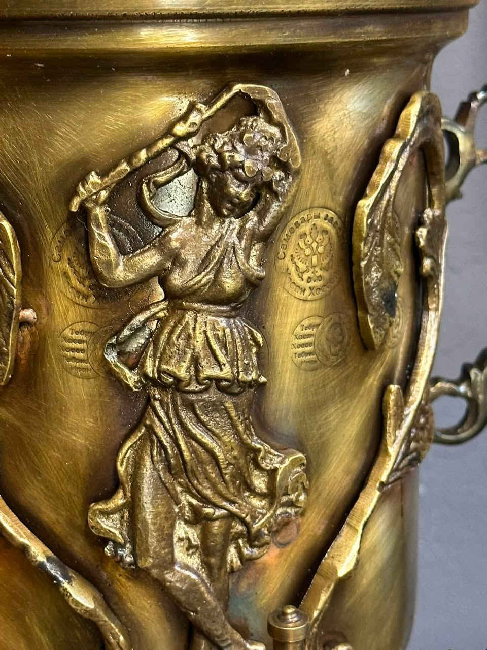 🏛️     قطعة لا تتكرر… سماور نادر لعشاق التميز للستفسار خاص لطفا او واتساب ***********
