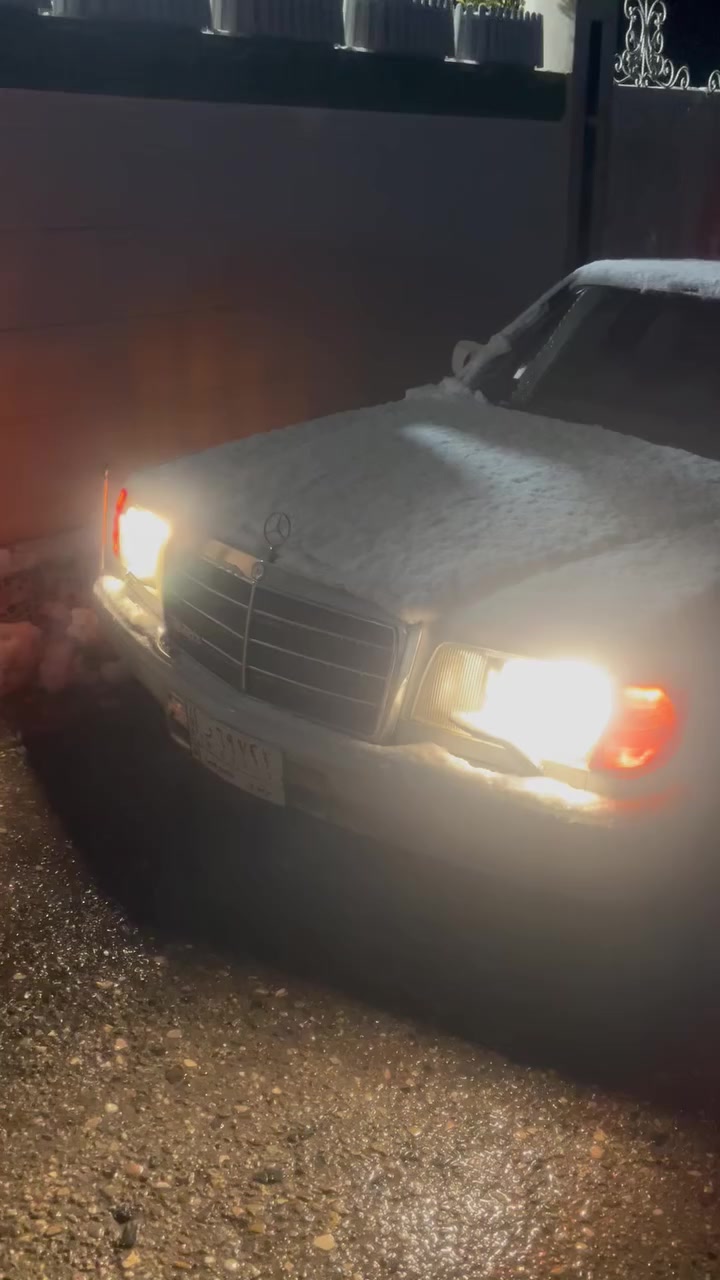 سلام عليكم للبيع مارسيدس رئاسي موديل ١٩٨٩ محرك ٣٠٠ عنكبوت  كير محرك بشرط تحويل غرامات بشرط أربع تايرات جديد بكلايتات جديد جام أمامي جديد باتري و تخم بلاكات  أريل كهربائي و هوا يه شغلات جديد مبدل سعر ٦٥٠٠$ و بي مجال مكان سيا ره دهوك رقم تليفون كورك ***********
زين اسيا ***********
