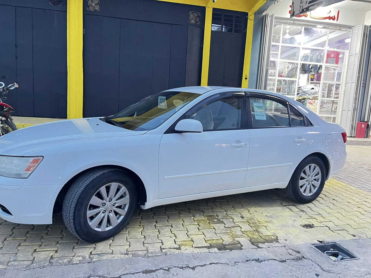 اخوان السلام عليكم سوناته امريكي للبيع او مراوس حسب القناعه
موديل 2010صلاح الدين الماني سنويه لل27تحويل مباشر
محرك مامفتوح شرط لاصرف لانفخ لابخار
گير شرط
صدر تخم تاير جديد دوشمه
تدفئه تبريد كلهه شغال مابيهه شي مايشتغل برغي مامفتوح بيهه سياره ماتصرف عليهه ربع كهربائيات شغاله سياره وضع شركه
ماشيه(132الف)حقيقي شرط
السياره شرط بدون حادث صار بيهه تقشير وصبغتهه على ايدي مكانات صبغ حراري درجه اولى  والسونار مرفق بالمنشور
(سياره وضع شركه واحلا من الصور)السعر (113)وبيهه مجال للطيبين مكان السياره الشرقاط
اتصل وتدلل
***********
***********
