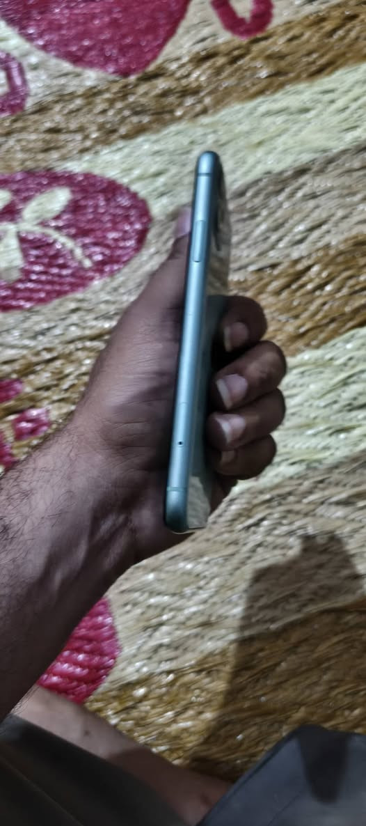 ‏ايفون 11
‏جهاز مبدل شاشه وبطريه فيس تيدي شغال
‏ذاكره 64بطريه 100 فرمت حدث كله شغال
‏بغداد مدينة الصدر  سعر 200
‏وتساب ***********
