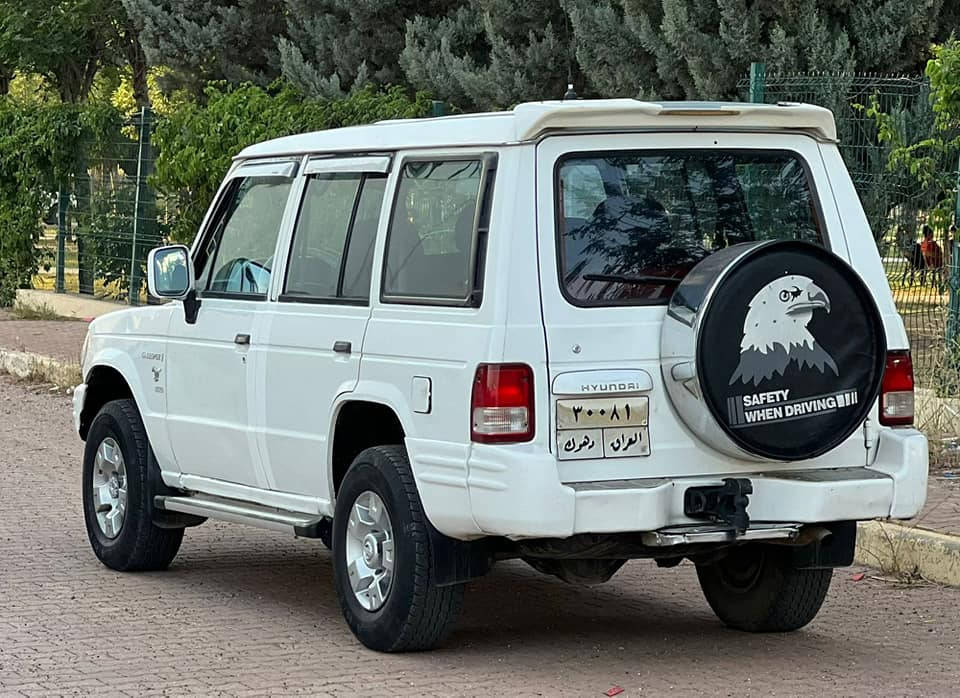 هونداي گالوبر موديل 2000
كير ومحرك بلاد مكفولات كير عادي 
السيارة نضيفه كلش سنوية ساقطة بشهر الثامن 
السيارة بيهة باب السايق ونصف الجاملغ 
السيارة ما تذب عليهة اي شي
سعر خابر رقم 
*********** أربيل, العراق
