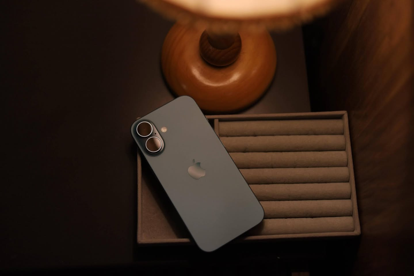 16 ذاكرة 128بطارية90 سعرة 750 بصرة 
***********
