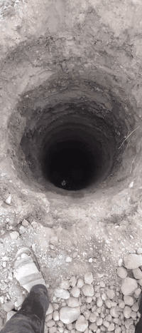 يوجد صبات جميع الاحجام ويوجد حفارة لحفر الأبار والمجاري 07825203283