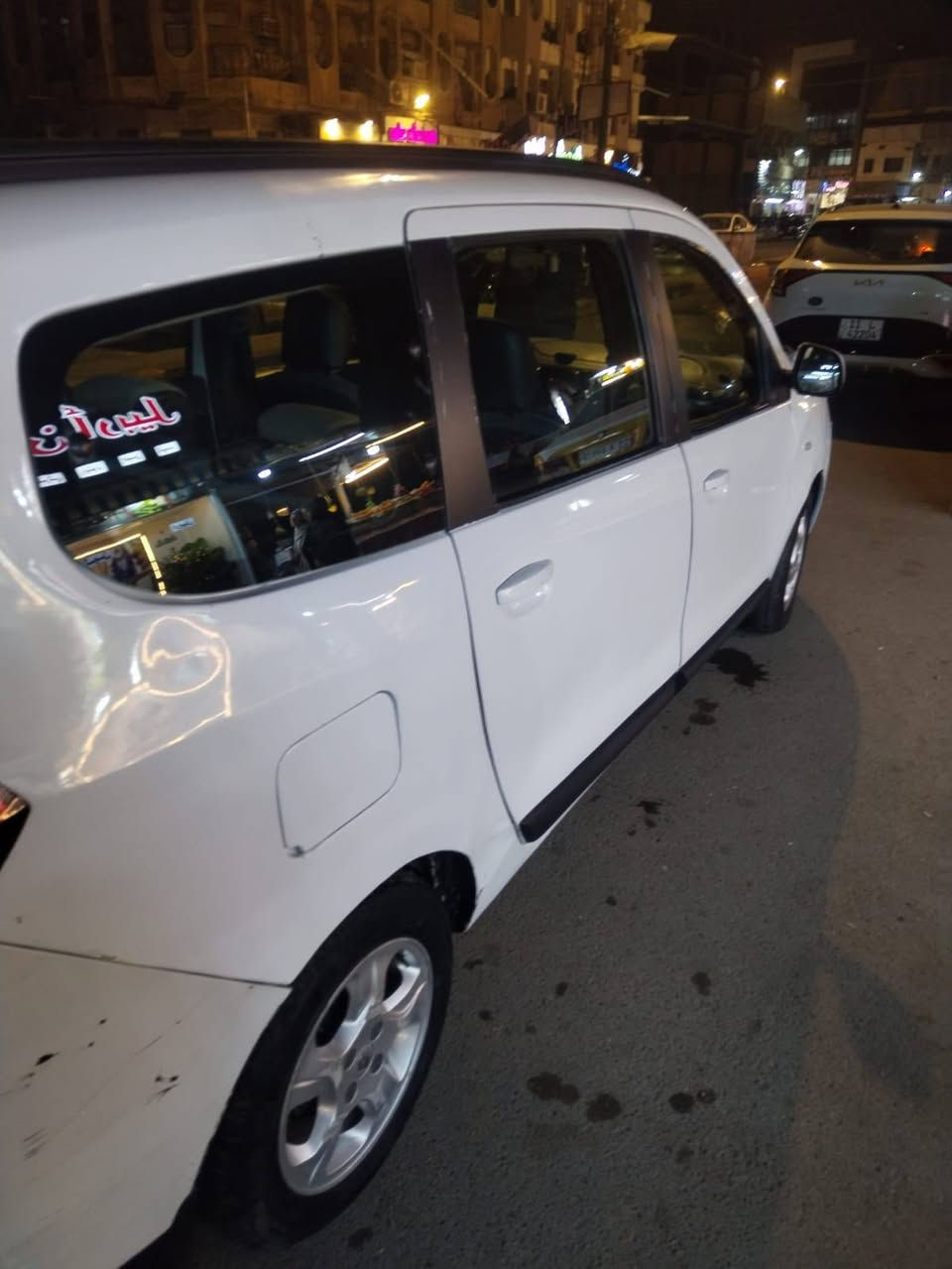 السلام عليكم رينو لودجي موديل 2014 رقم بغداد خصوصي تحويل ثاني يوم مكينه كير خير من الله تبريد تدفئ تحكم مرايات حساسات خلفيه لايت زنون باترير جديد حداديه كلش حلوه ***********
