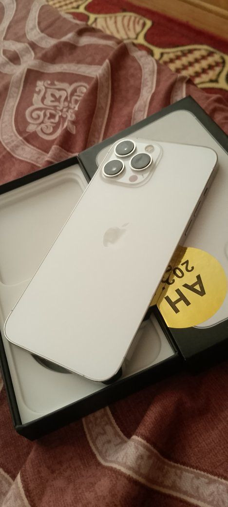 سلام عليكم يفون 13برو ماكس مكفول من زلق بطاريه 87ذاكره 256كامل ملحقاته سعر 725وبي مجال مكان شطره ‏‪***********‬‏
