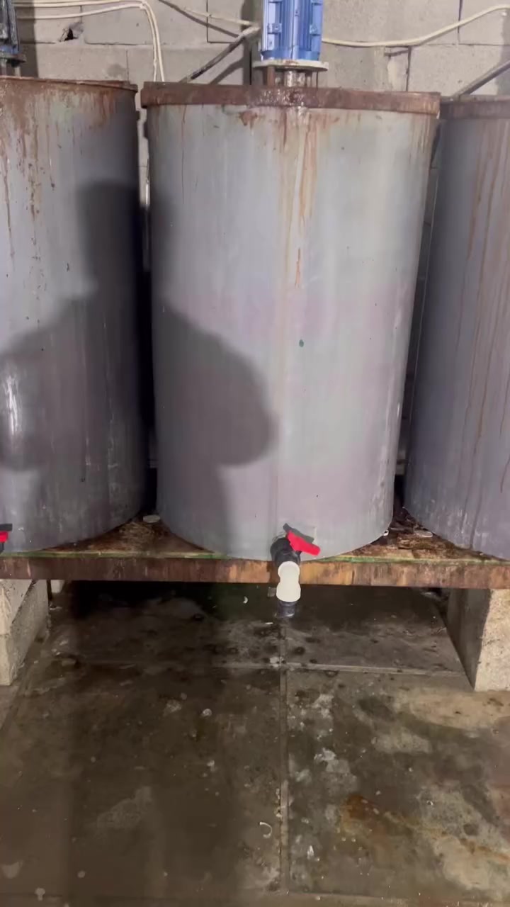 خلاط زاهي ٥٠٠ لتر العدد ٧ سعر ٤٠٠ 
*********** مامتواجد عل فيس
